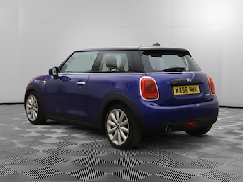 Used MINI Hatch 2019 for sale - 76378867: Photo