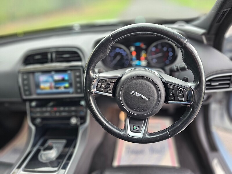 Used Jaguar XE 2015 for sale - 76859855: Photo 11