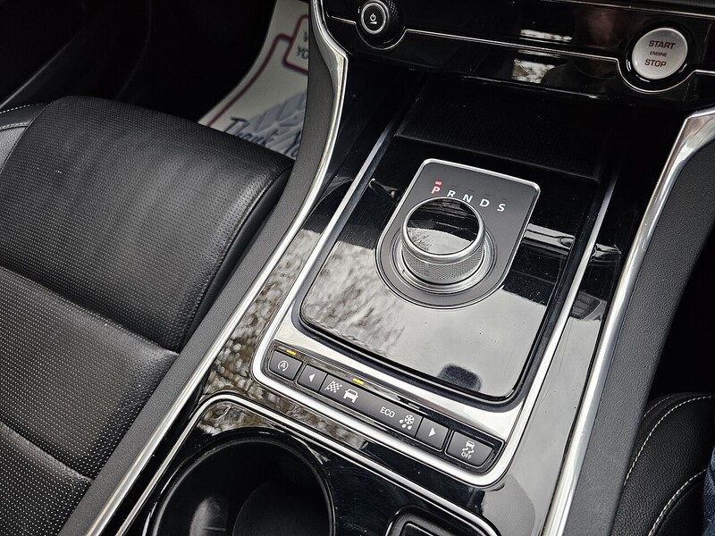 Used Jaguar XE 2015 for sale - 76859855: Photo 20