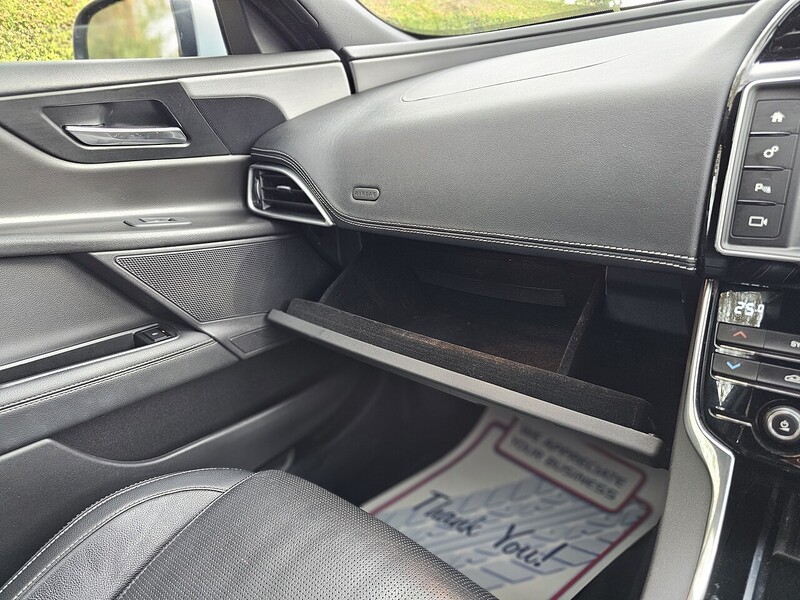 Used Jaguar XE 2015 for sale - 76859855: Photo 23