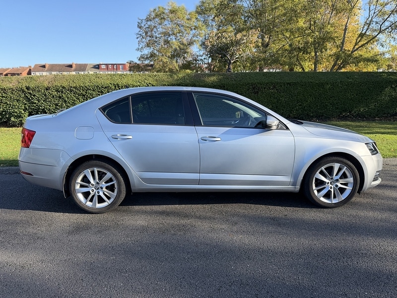 Used Skoda Octavia 2018 for sale - 76357070: Photo 2