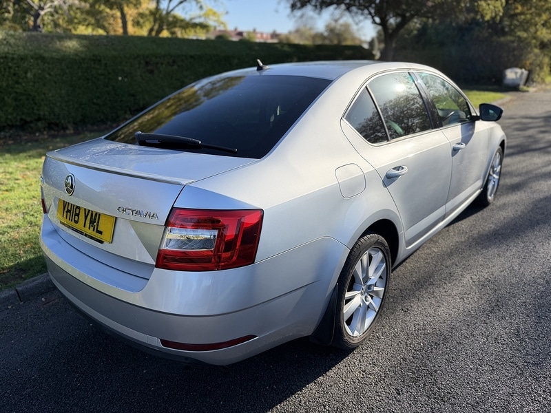 Used Skoda Octavia 2018 for sale - 76357070: Photo 3