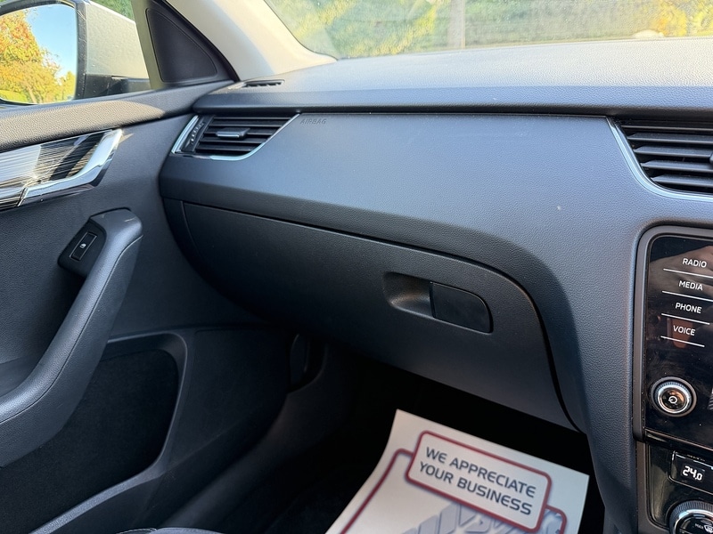 Used Skoda Octavia 2018 for sale - 76357070: Photo 37