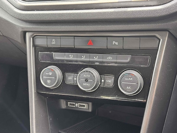 Used Volkswagen T-Roc 2019 for sale - 76102094: Photo 24