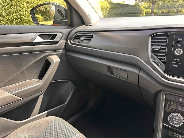 Used Volkswagen T-Roc 2019 for sale - 76102094: Photo 26