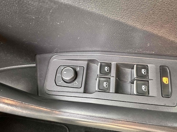Used Volkswagen T-Roc 2019 for sale - 76102094: Photo 28