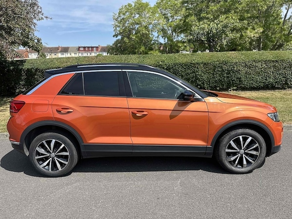 Used Volkswagen T-Roc 2019 for sale - 76102094: Photo 2