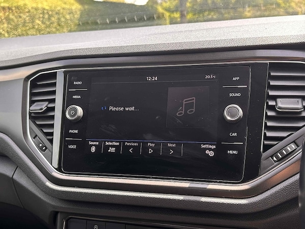 Used Volkswagen T-Roc 2019 for sale - 76102094: Photo 33