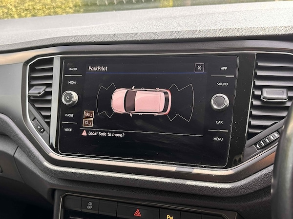 Used Volkswagen T-Roc 2019 for sale - 76102094: Photo 40