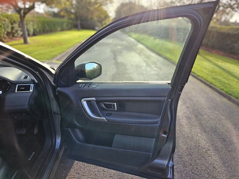 Used Land Rover Discovery Sport 2015 for sale - 77220177: Photo 51