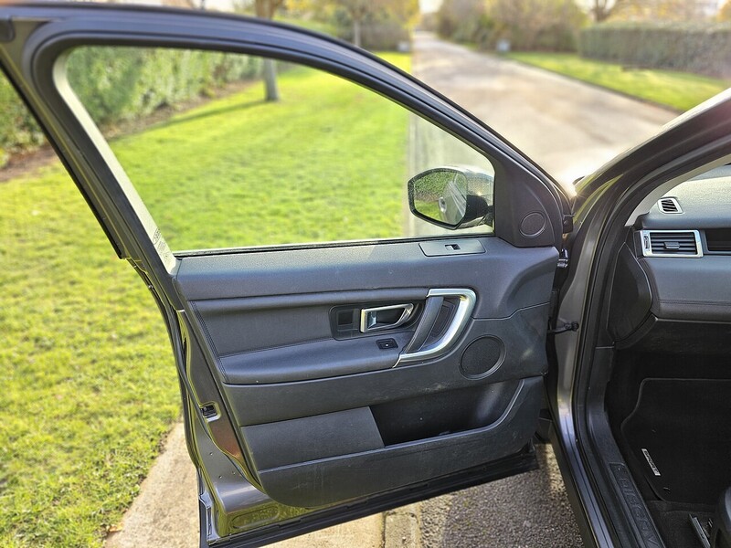 Used Land Rover Discovery Sport 2015 for sale - 77220177: Photo 52