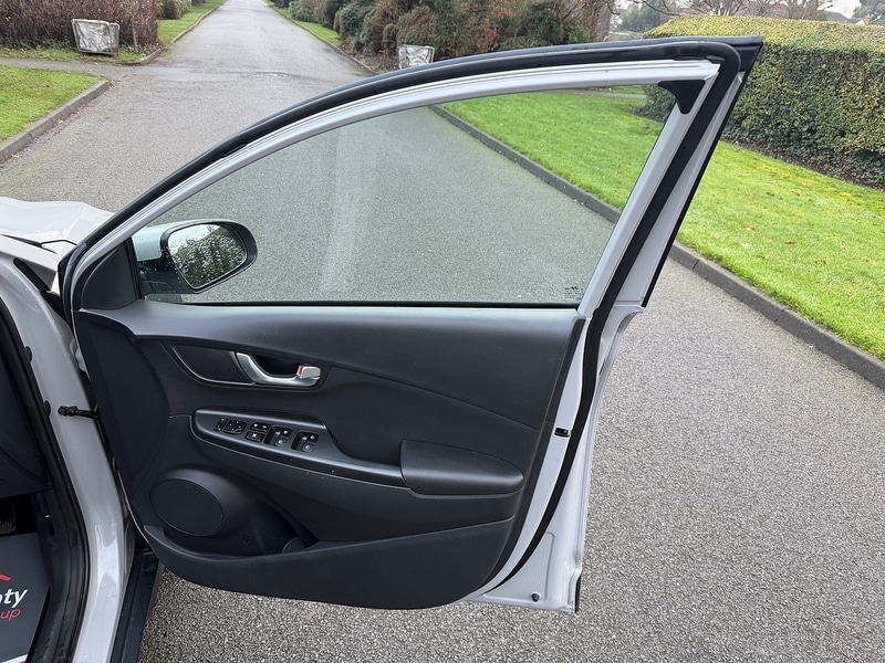 Used Hyundai KONA 2022 for sale - 77044530: Photo 32