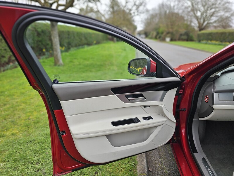 Used Jaguar XF for sale - 77700807: Photo 42