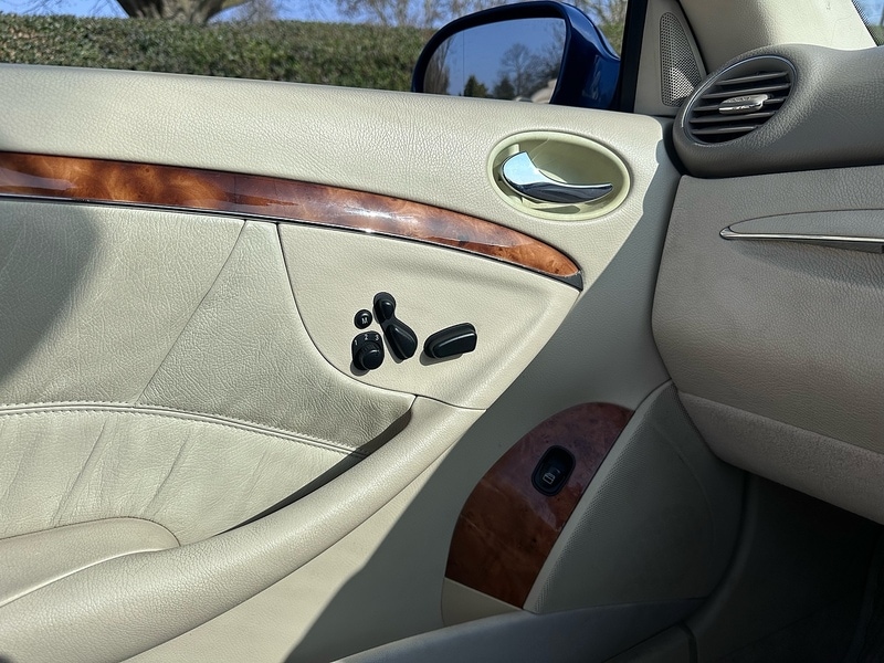 Used Mercedes-Benz CLK 2005 for sale - 77758544: Photo 23