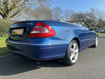 Used Mercedes-Benz CLK 2005 for sale - 77758544: Photo