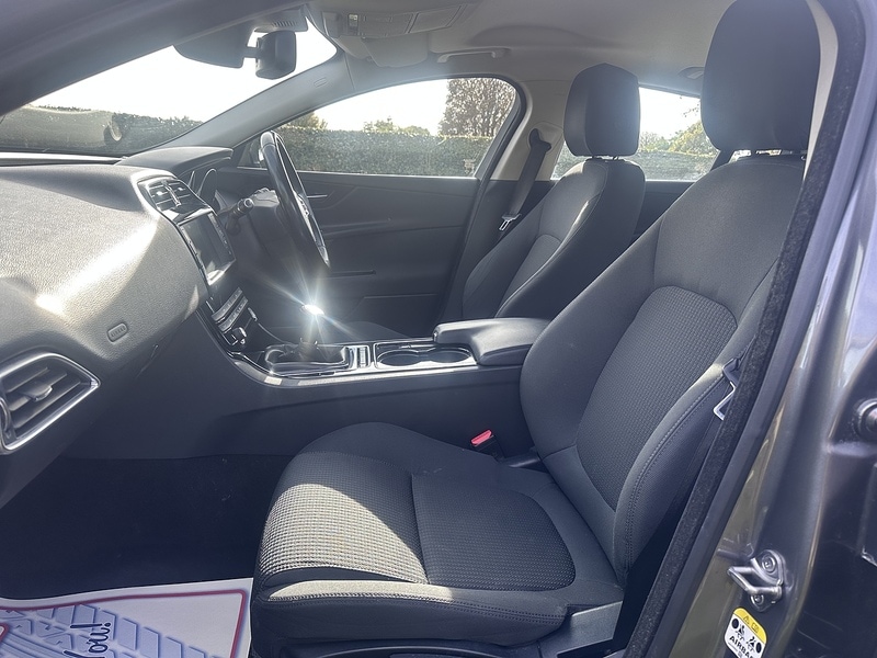 Used Jaguar XE 2017 for sale - 77579537: Photo 18