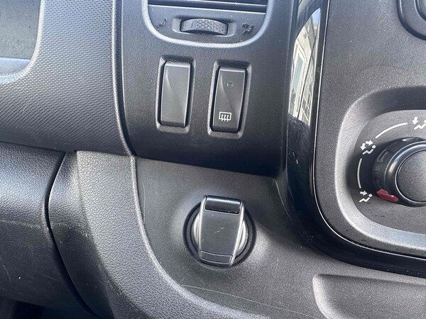 Used Vauxhall Vivaro 2018 for sale - 74972955: Photo 16