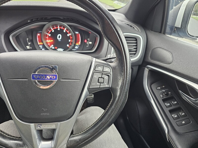 Used Volvo V40 2016 for sale - 77147740: Photo 12