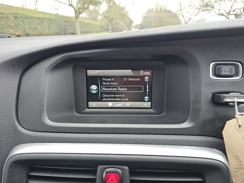 Used Volvo V40 2016 for sale - 77147740: Photo 13