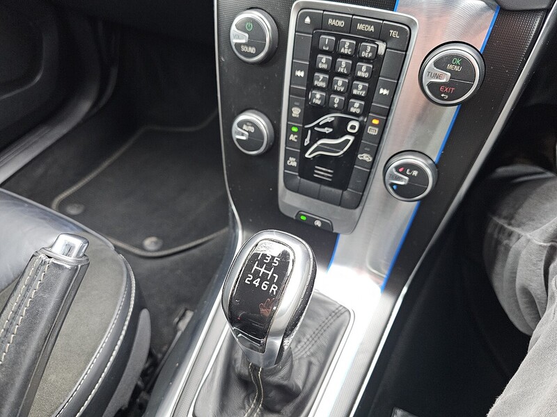 Used Volvo V40 2016 for sale - 77147740: Photo 15