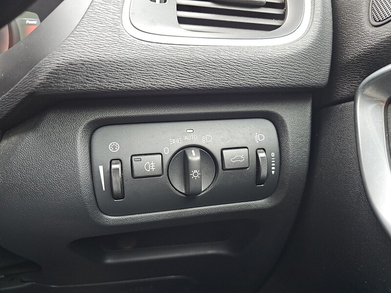 Used Volvo V40 2016 for sale - 77147740: Photo 20