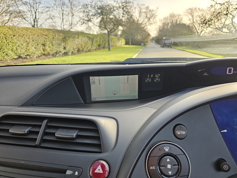 Used Honda Civic 2010 for sale - 76945289: Photo 12