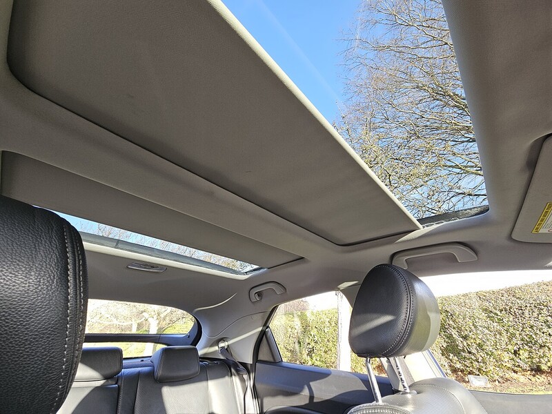 Used Honda Civic 2010 for sale - 76945289: Photo 28