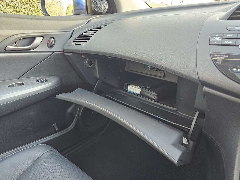 Used Honda Civic 2010 for sale - 76945289: Photo 30