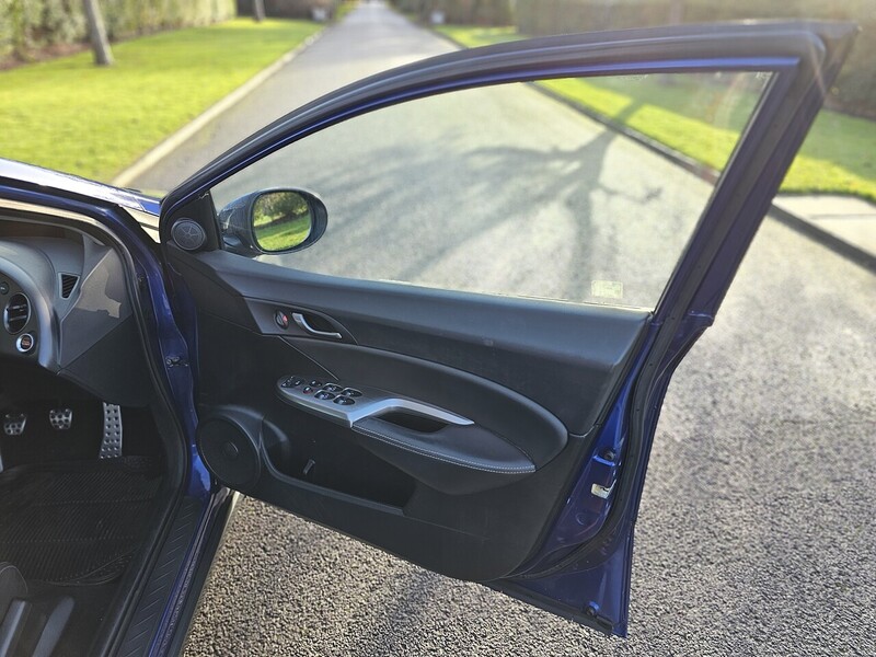 Used Honda Civic 2010 for sale - 76945289: Photo 41