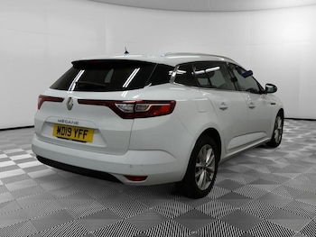 Used Renault Megane 2019 for sale - 75676222: Photo
