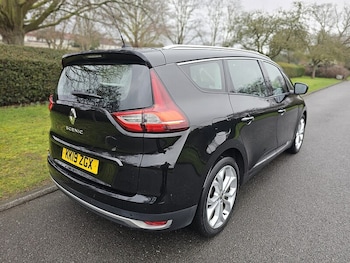 Used Renault Grand Scenic 2019 for sale - 79435452: Photo