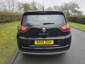 Used Renault Grand Scenic 2019 for sale - 79435452: Photo