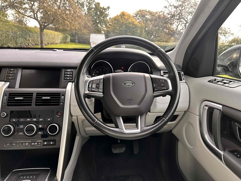 Used Land Rover Discovery Sport 2016 for sale - 76351766: Photo 16