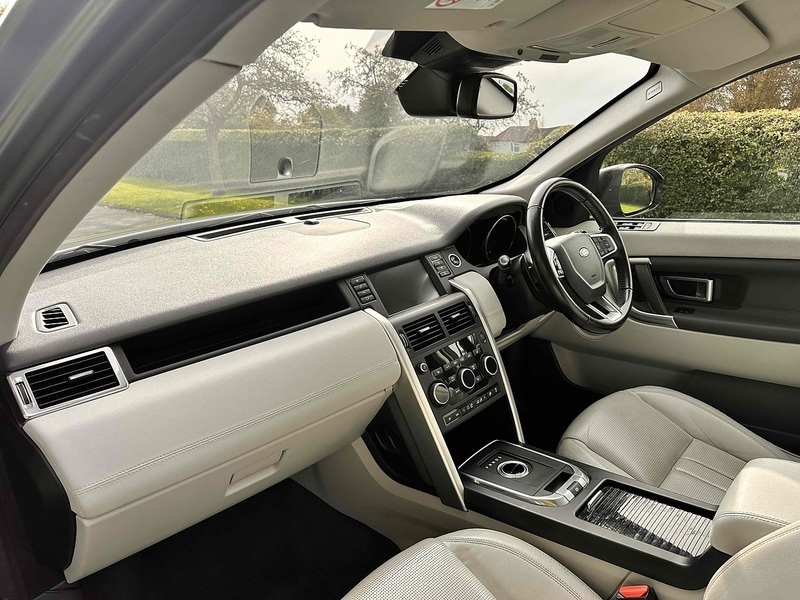 Used Land Rover Discovery Sport 2016 for sale - 76351766: Photo 17