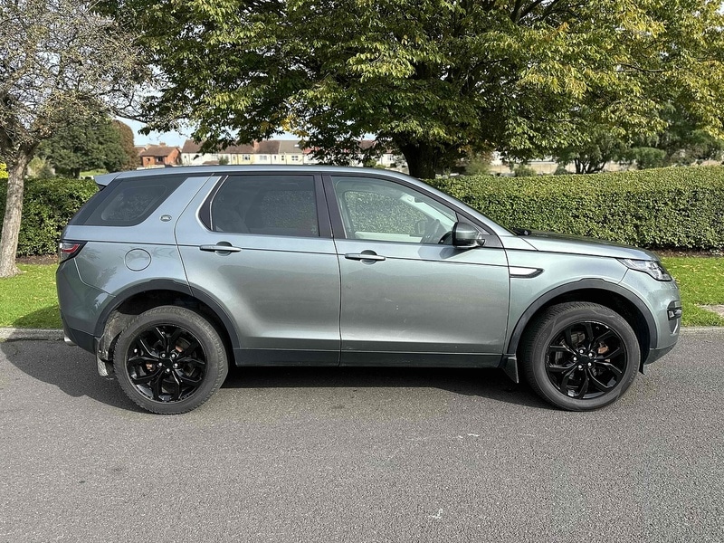 Used Land Rover Discovery Sport 2016 for sale - 76351766: Photo 2