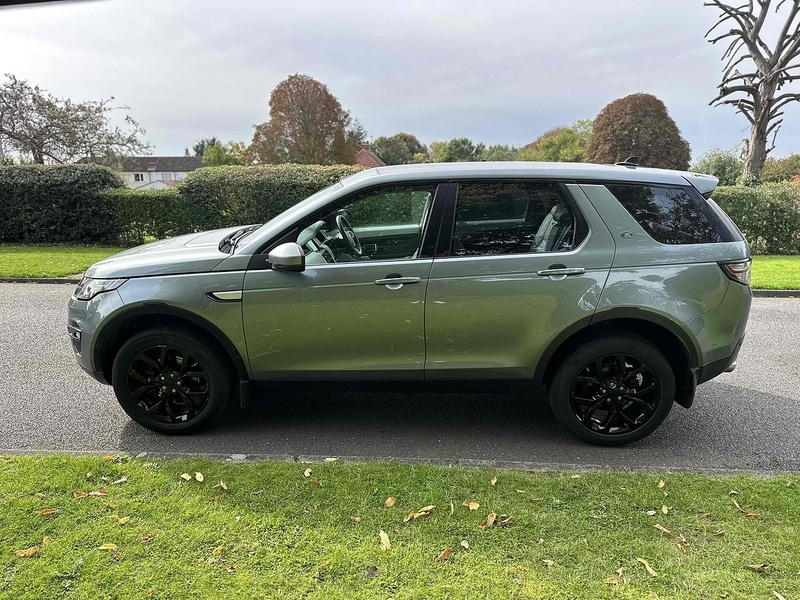 Used Land Rover Discovery Sport 2016 for sale - 76351766: Photo 9