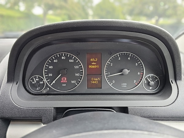 Used Mercedes-Benz A-Class 2009 for sale - 75462399: Photo 10