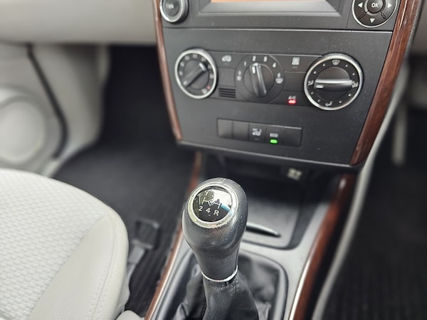 Used Mercedes-Benz A-Class 2009 for sale - 75462399: Photo 17