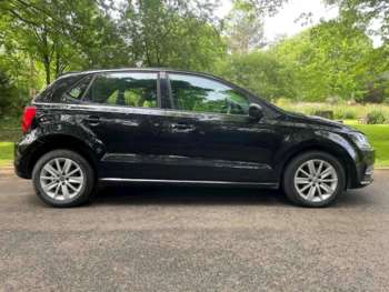 Used Volkswagen Polo 2015 for sale - 74760431: Photo