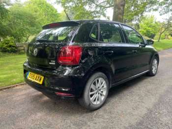 Used Volkswagen Polo 2015 for sale - 74760431: Photo