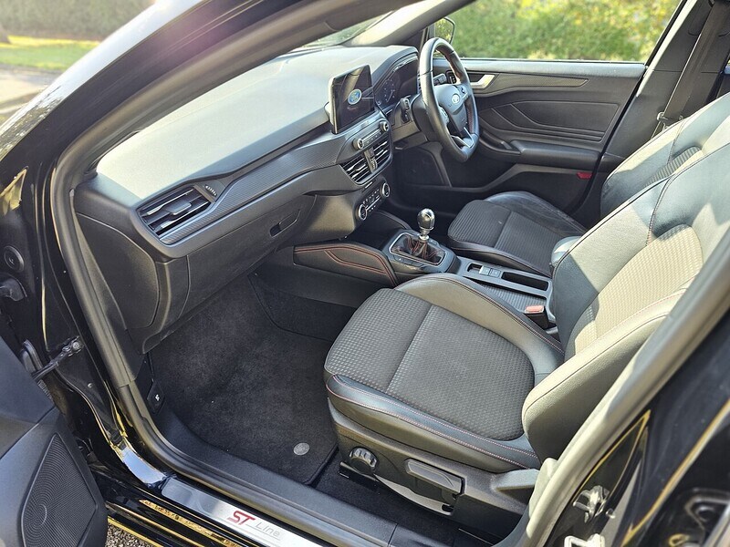Used Ford Focus 2020 for sale - 76128063: Photo 31