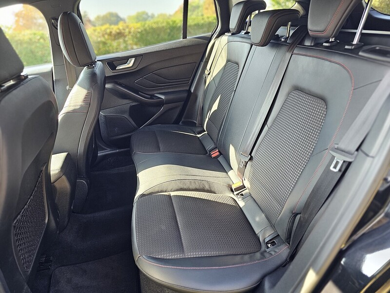 Used Ford Focus 2020 for sale - 76128063: Photo 34