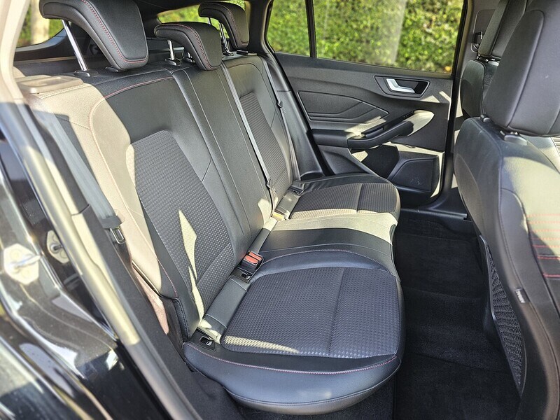 Used Ford Focus 2020 for sale - 76128063: Photo 37