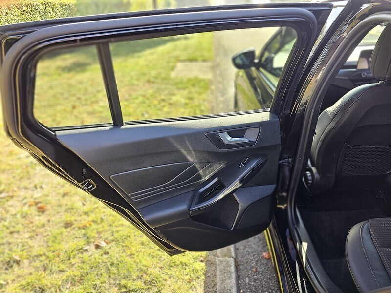 Used Ford Focus 2020 for sale - 76128063: Photo 41