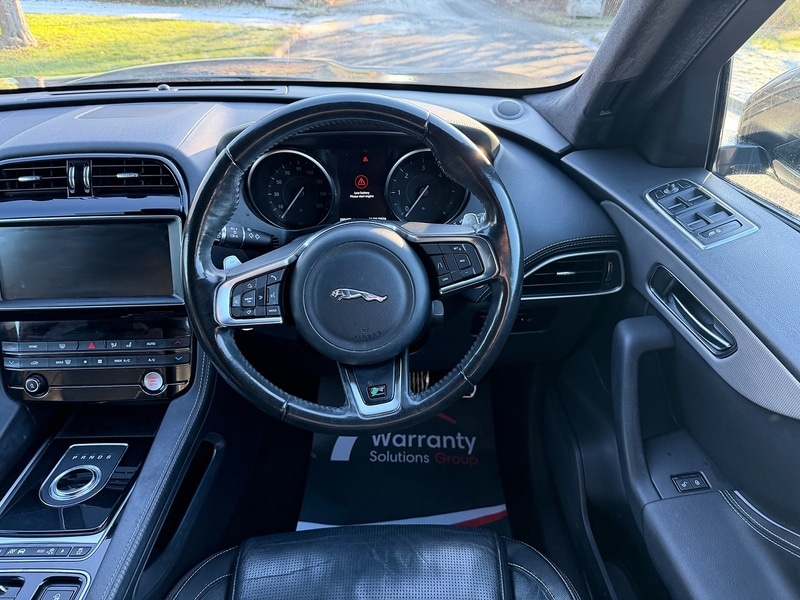 Used Jaguar F-Pace 2018 for sale - 77107270: Photo 16