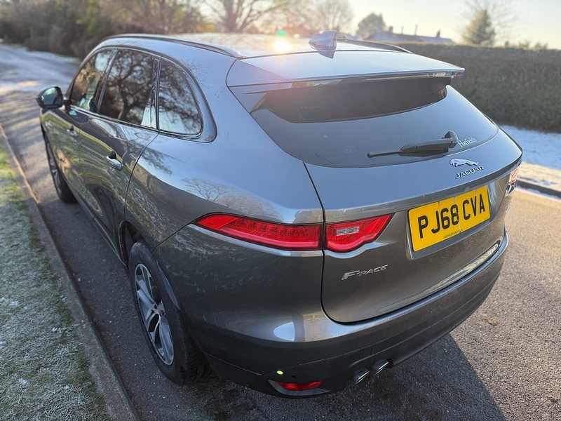 Used Jaguar F-Pace 2018 for sale - 77107270: Photo 7