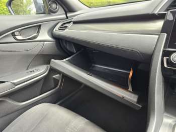 Used Honda Civic 2017 for sale - 75379347: Photo