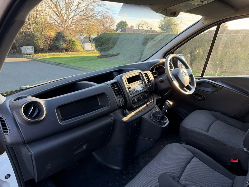 Used Renault Trafic 2019 for sale - 76637192: Photo 17