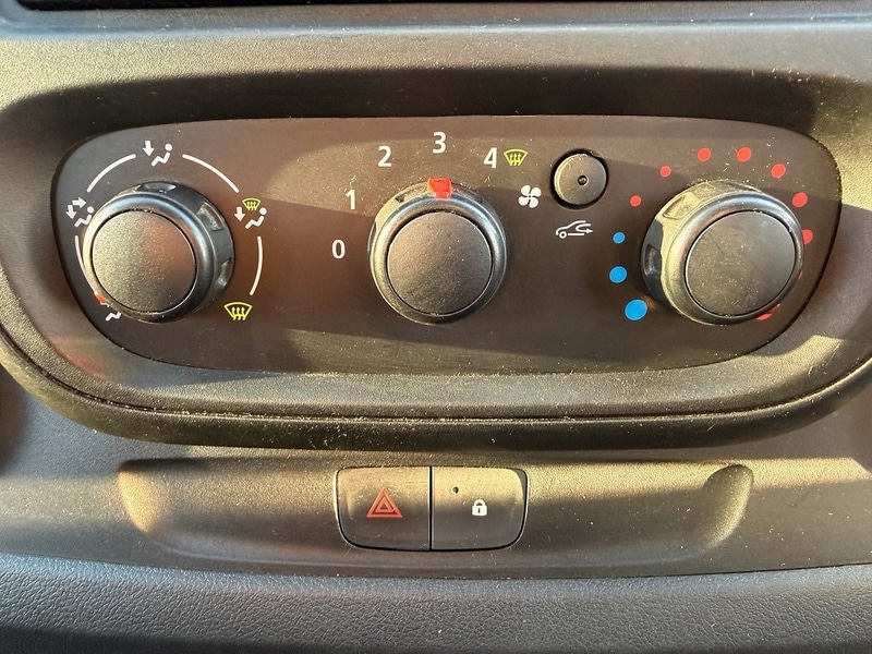 Used Renault Trafic 2019 for sale - 76637192: Photo 23