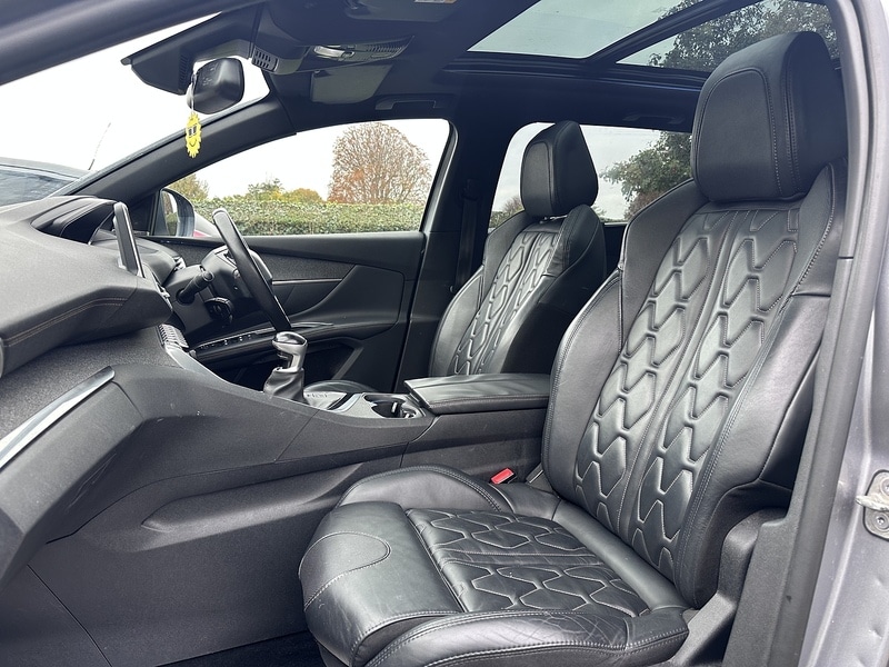 Used Peugeot 5008 2017 for sale - 76940400: Photo 18